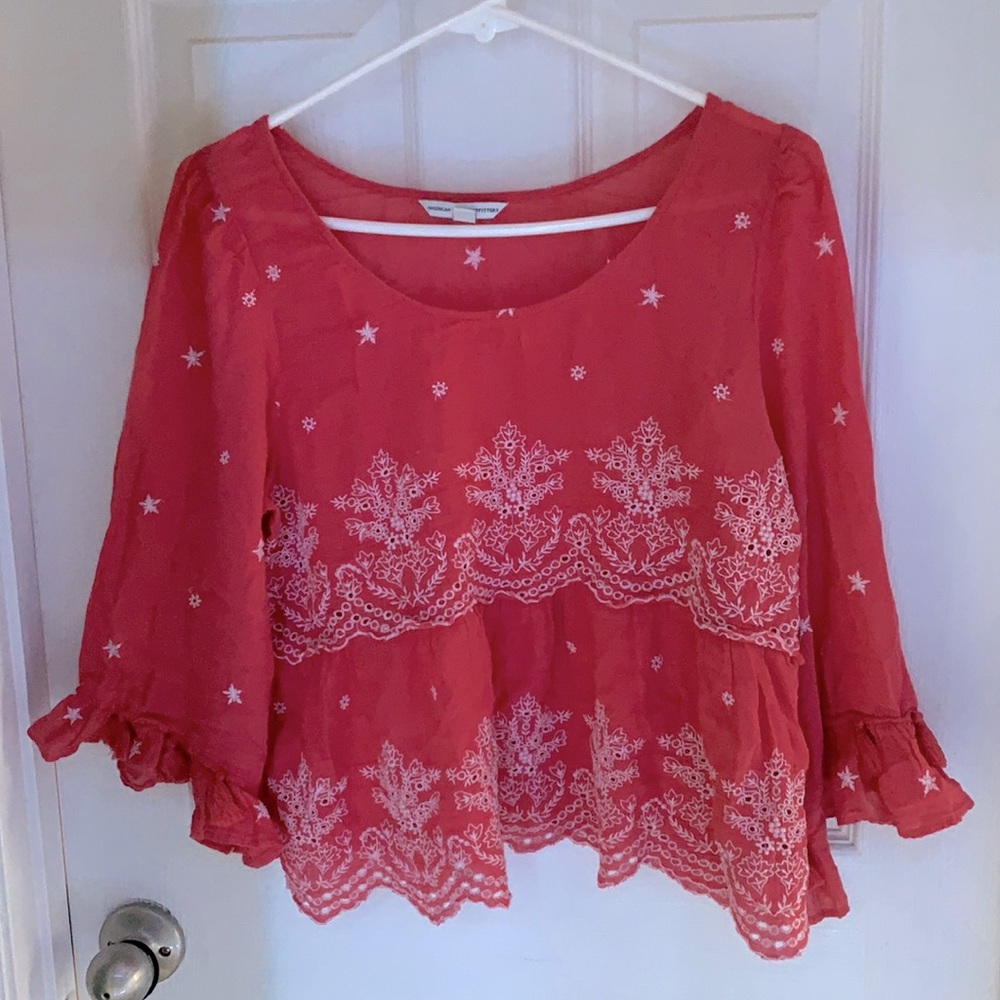 american eagle top / medium